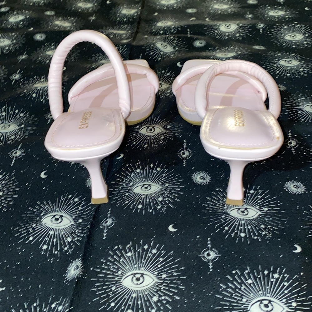 Express Sandals - Picture 6 of 9